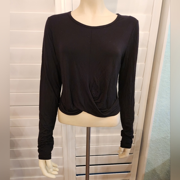NWT: Spiritual Gangster Black Long Sleeve gathered tee - Picture 1 of 6